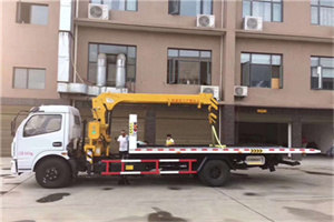 竹山附近汽车轮胎更换